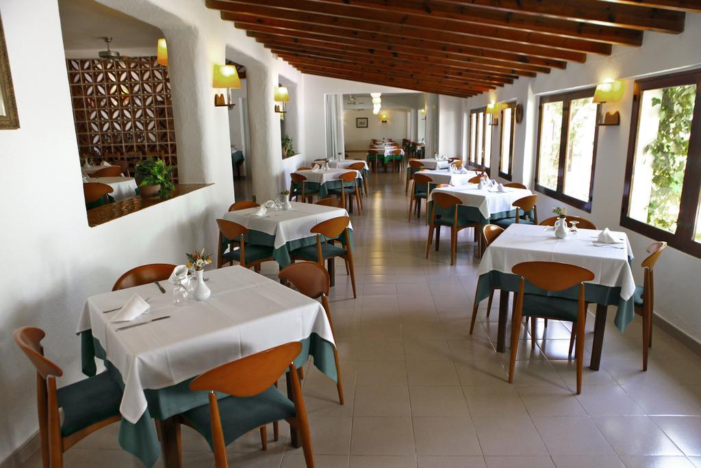 Hotel Ca Mari Playa Migjorn Buitenkant foto